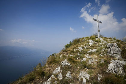 Kreuz auf dem Pizzoni di Laveno